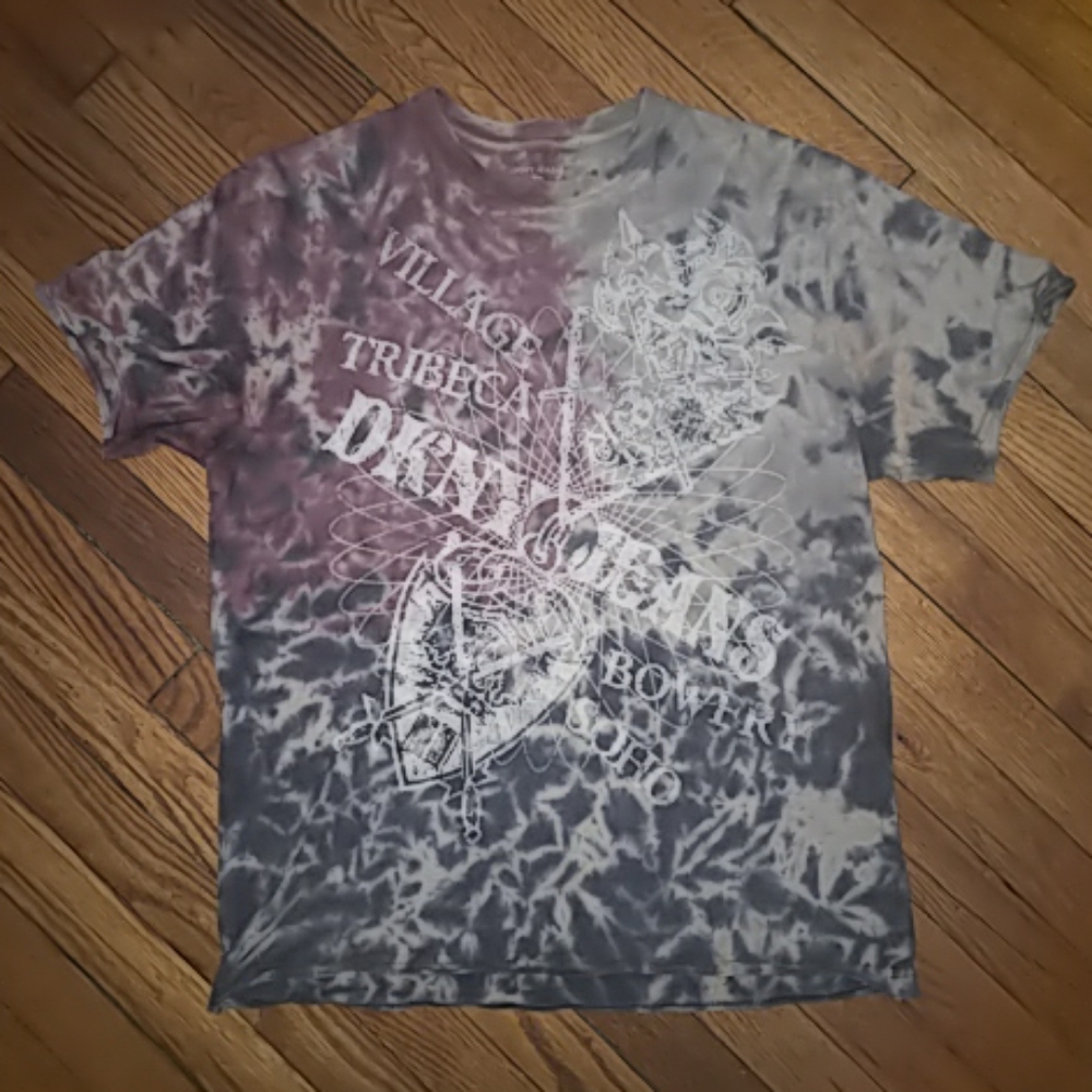 DKNY tshirt